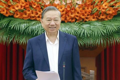 <a href="/thong-tin-247" title="Thông tin 247" rel="dofollow">Thông tin 247</a>