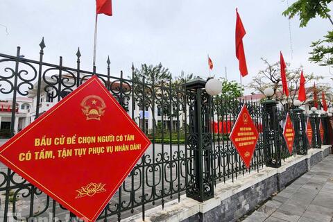 <a href="/thong-tin-247" title="Thông tin 247" rel="dofollow">Thông tin 247</a>