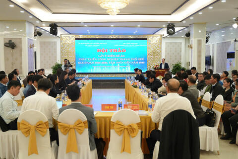 <a href="/kinh-doanh" title="Kinh doanh" rel="dofollow">Kinh doanh</a>