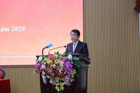 <a href="/thong-tin-247" title="Thông tin 247" rel="dofollow">Thông tin 247</a>