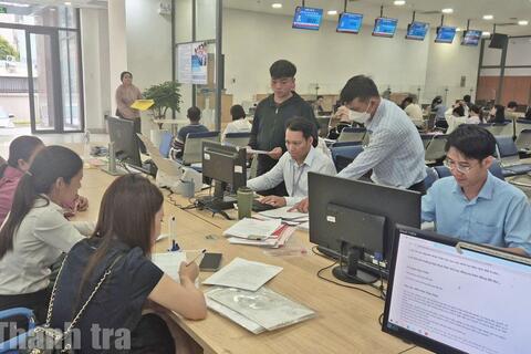 <a href="/thong-tin-247" title="Thông tin 247" rel="dofollow">Thông tin 247</a>