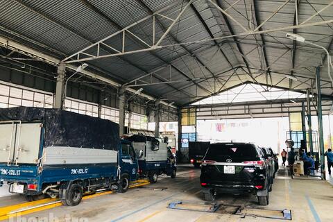 <a href="/thong-tin-247" title="Thông tin 247" rel="dofollow">Thông tin 247</a>