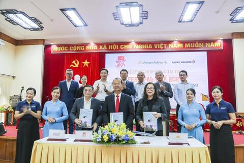 <a href="/doanh-nghiep" title="Doanh nghiệp" rel="dofollow">Doanh nghiệp</a>