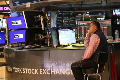 <a href="/kinh-doanh" title="Kinh doanh" rel="dofollow">Kinh doanh</a>