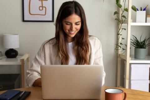 <a href="/tieu-dung" title="Tiêu dùng" rel="dofollow">Tiêu dùng</a>