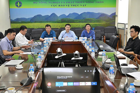 <a href="/kinh-doanh" title="Kinh doanh" rel="dofollow">Kinh doanh</a>