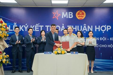 <a href="/tai-chinh-ngan-hang" title="Tài chính ngân hàng" rel="dofollow">Tài chính - Ngân hàng</a>