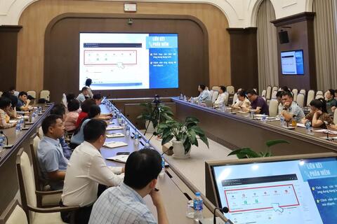 <a href="/thong-tin-247" title="Thông tin 247" rel="dofollow">Thông tin 247</a>