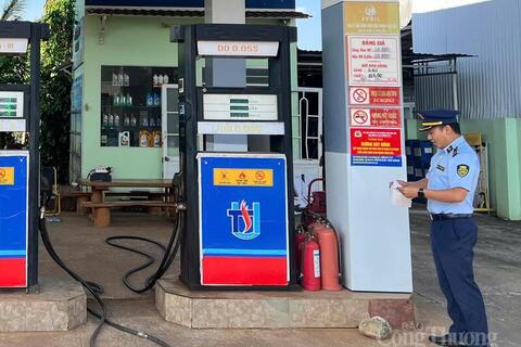 <a href="/kinh-doanh" title="Kinh doanh" rel="dofollow">Kinh doanh</a>