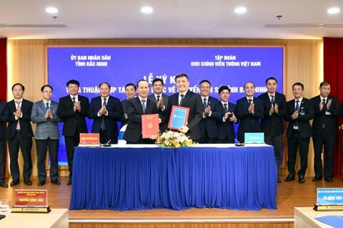 <a href="/doanh-nghiep" title="Doanh nghiệp" rel="dofollow">Doanh nghiệp</a>