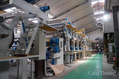 <a href="/dau-tu" title="Đầu tư" rel="dofollow">Đầu tư</a>