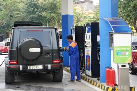 <a href="/kinh-doanh" title="Kinh doanh" rel="dofollow">Kinh doanh</a>