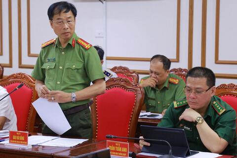 <a href="/kinh-doanh" title="Kinh doanh" rel="dofollow">Kinh doanh</a>