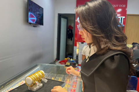 <a href="/kinh-doanh" title="Kinh doanh" rel="dofollow">Kinh doanh</a>