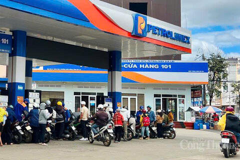 <a href="/kinh-doanh" title="Kinh doanh" rel="dofollow">Kinh doanh</a>