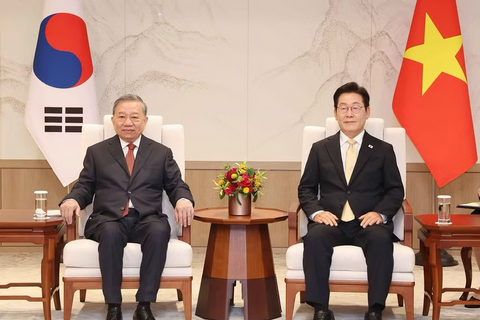 <a href="/thong-tin-247" title="Thông tin 247" rel="dofollow">Thông tin 247</a>