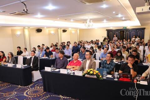 <a href="/dau-tu" title="Đầu tư" rel="dofollow">Đầu tư</a>