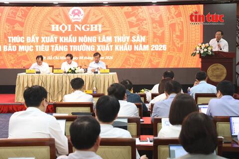 <a href="/dau-tu" title="Đầu tư" rel="dofollow">Đầu tư</a>