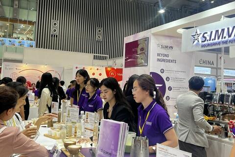 <a href="/doanh-nghiep" title="Doanh nghiệp" rel="dofollow">Doanh nghiệp</a>