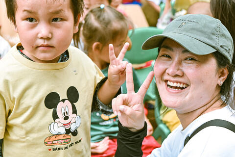 <a href="/thong-tin-247" title="Thông tin 247" rel="dofollow">Thông tin 247</a>