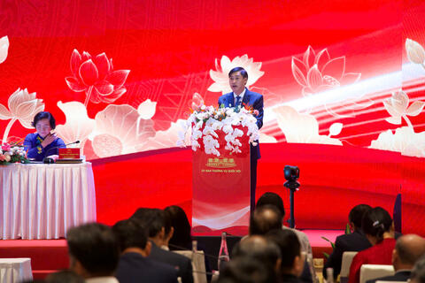 <a href="/thong-tin-247" title="Thông tin 247" rel="dofollow">Thông tin 247</a>
