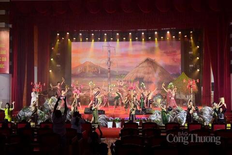 <a href="/thong-tin-247" title="Thông tin 247" rel="dofollow">Thông tin 247</a>