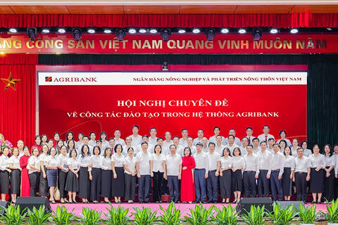 <a href="/tai-chinh-ngan-hang" title="Tài chính ngân hàng" rel="dofollow">Tài chính - Ngân hàng</a>