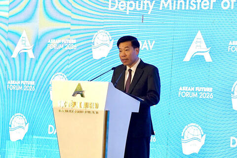 <a href="/thong-tin-247" title="Thông tin 247" rel="dofollow">Thông tin 247</a>