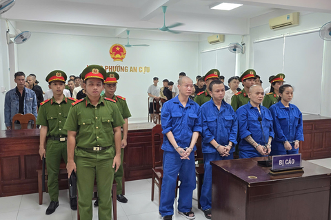 <a href="/thong-tin-247" title="Thông tin 247" rel="dofollow">Thông tin 247</a>