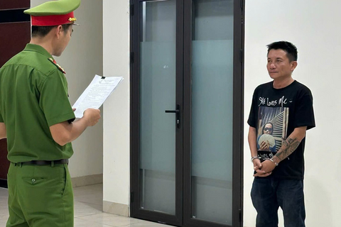 <a href="/thong-tin-247" title="Thông tin 247" rel="dofollow">Thông tin 247</a>