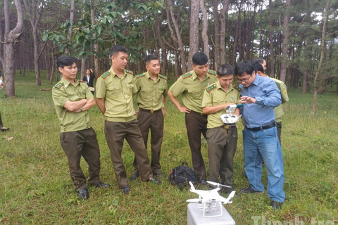 <a href="/hi-tech" title="Hi-tech" rel="dofollow">Hi-tech</a>