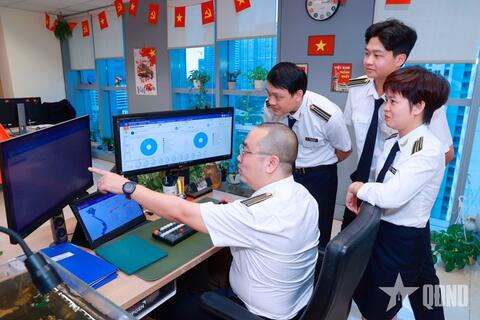 <a href="/dau-tu" title="Đầu tư" rel="dofollow">Đầu tư</a>
