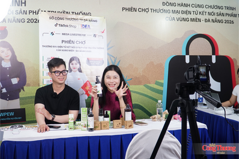 <a href="/doanh-nghiep" title="Doanh nghiệp" rel="dofollow">Doanh nghiệp</a>