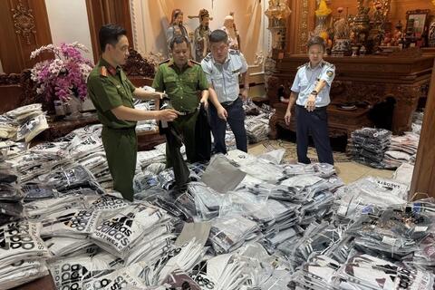 <a href="/thong-tin-247" title="Thông tin 247" rel="dofollow">Thông tin 247</a>