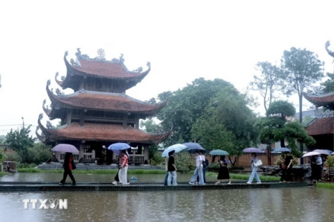 <a href="/thong-tin-247" title="Thông tin 247" rel="dofollow">Thông tin 247</a>