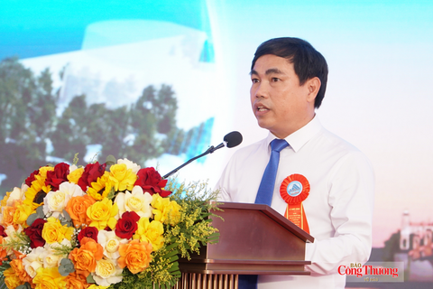<a href="/dau-tu" title="Đầu tư" rel="dofollow">Đầu tư</a>