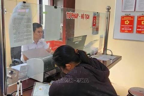 <a href="/thong-tin-247" title="Thông tin 247" rel="dofollow">Thông tin 247</a>