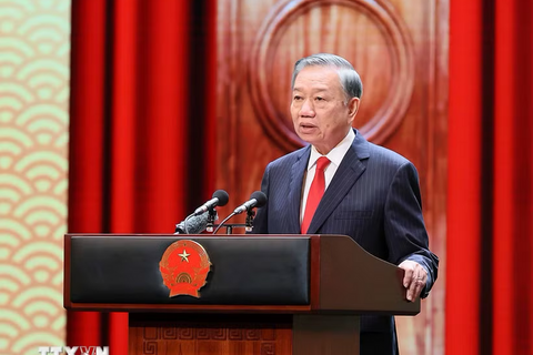 <a href="/thong-tin-247" title="Thông tin 247" rel="dofollow">Thông tin 247</a>
