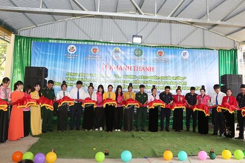 <a href="/thong-tin-247" title="Thông tin 247" rel="dofollow">Thông tin 247</a>