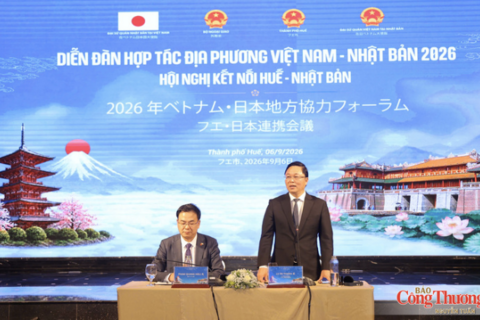 <a href="/dau-tu" title="Đầu tư" rel="dofollow">Đầu tư</a>