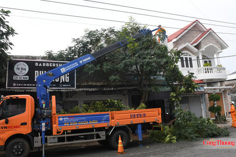 <a href="/doanh-nghiep" title="Doanh nghiệp" rel="dofollow">Doanh nghiệp</a>
