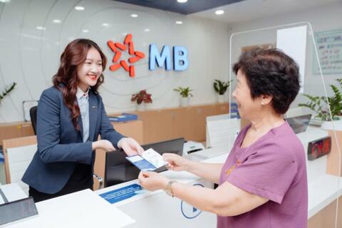 <a href="/tai-chinh-ngan-hang" title="Tài chính ngân hàng" rel="dofollow">Tài chính - Ngân hàng</a>