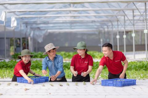 <a href="/dau-tu" title="Đầu tư" rel="dofollow">Đầu tư</a>