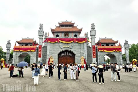 <a href="/thong-tin-247" title="Thông tin 247" rel="dofollow">Thông tin 247</a>