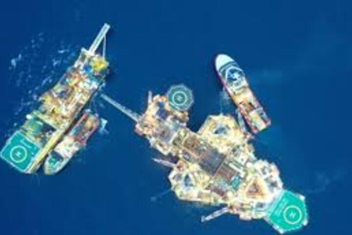 Petrovietnam giữ vị trí số 1 doanh nghiệp nội địa VNR500 2025, 17 năm liên tiếp top đầu