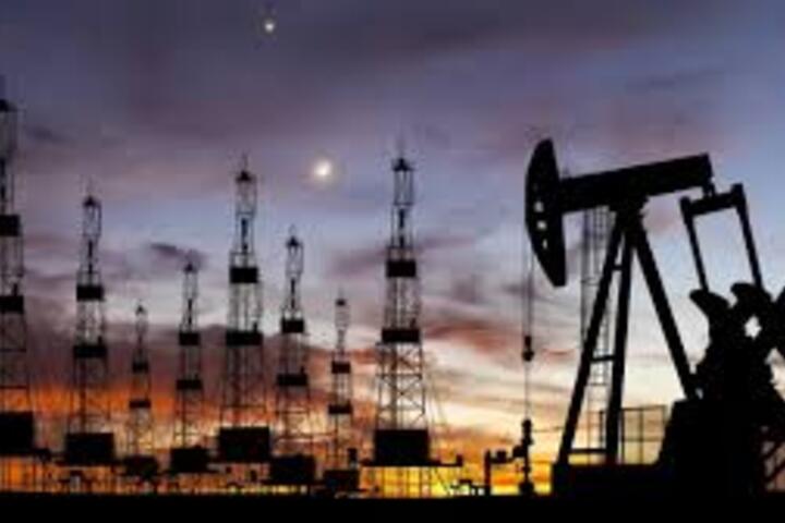 Giá xăng dầu hôm nay 9/2/2026: Tăng nhẹ phiên đầu tuần