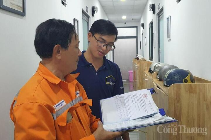  TP. Hồ Chí Minh: Gần 2 triệu người thuê trọ được mua điện đúng giá