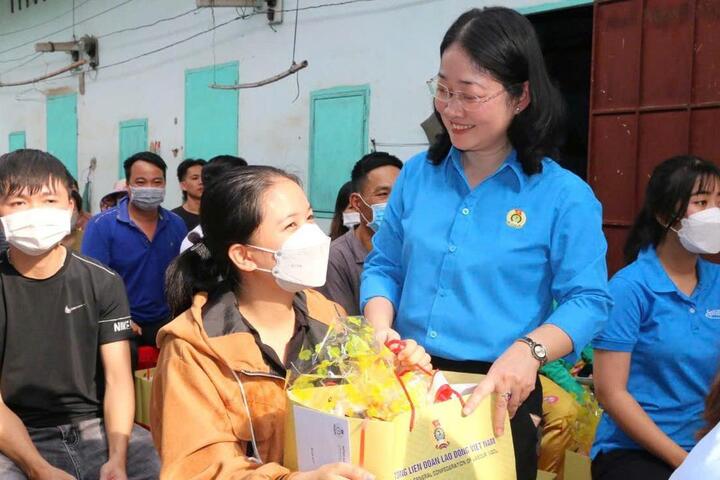 Lan tỏa khí thế hướng về Đại hội XIV Công đoàn Việt Nam