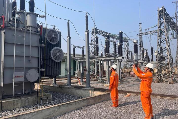 Điện lực Quảng Trị đồng hành tháo gỡ vướng mắc cấp điện cho khu vực Phong Nha - Kẻ Bàng