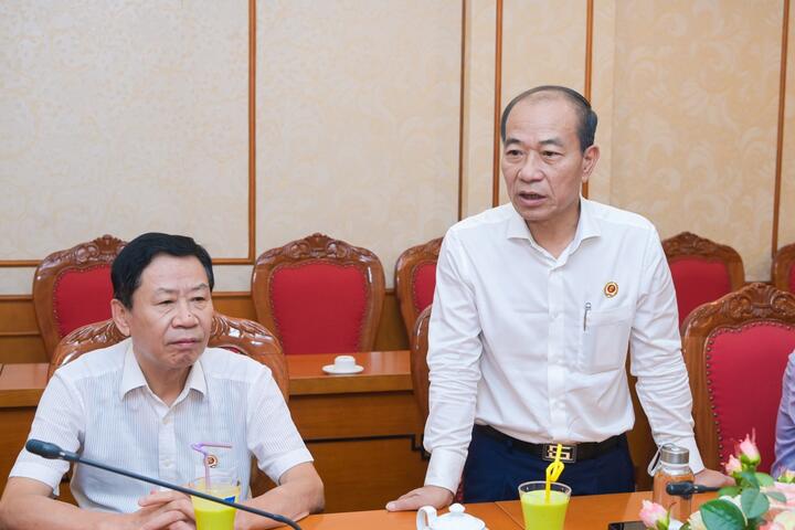 Hội CCB Petrovietnam thăm, tặng quà thương binh, con liệt sĩ tại Trung ương Hội CCB Việt Nam
